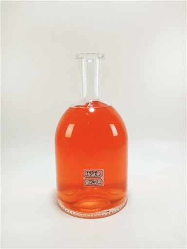 Botella de tequila tigre